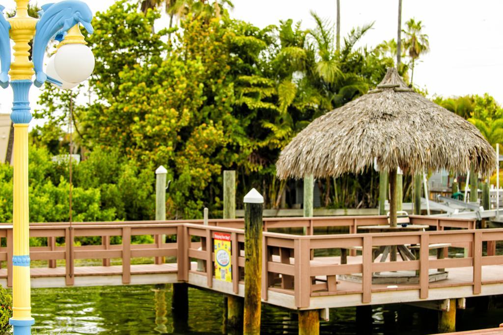Bayview Plaza Waterfront Resort St. Pete Beach Eksteriør bilde