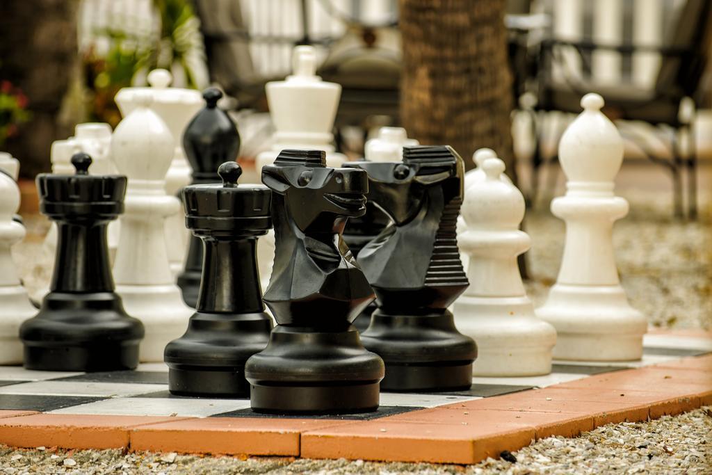 Bayview Plaza Waterfront Resort St. Pete Beach Eksteriør bilde