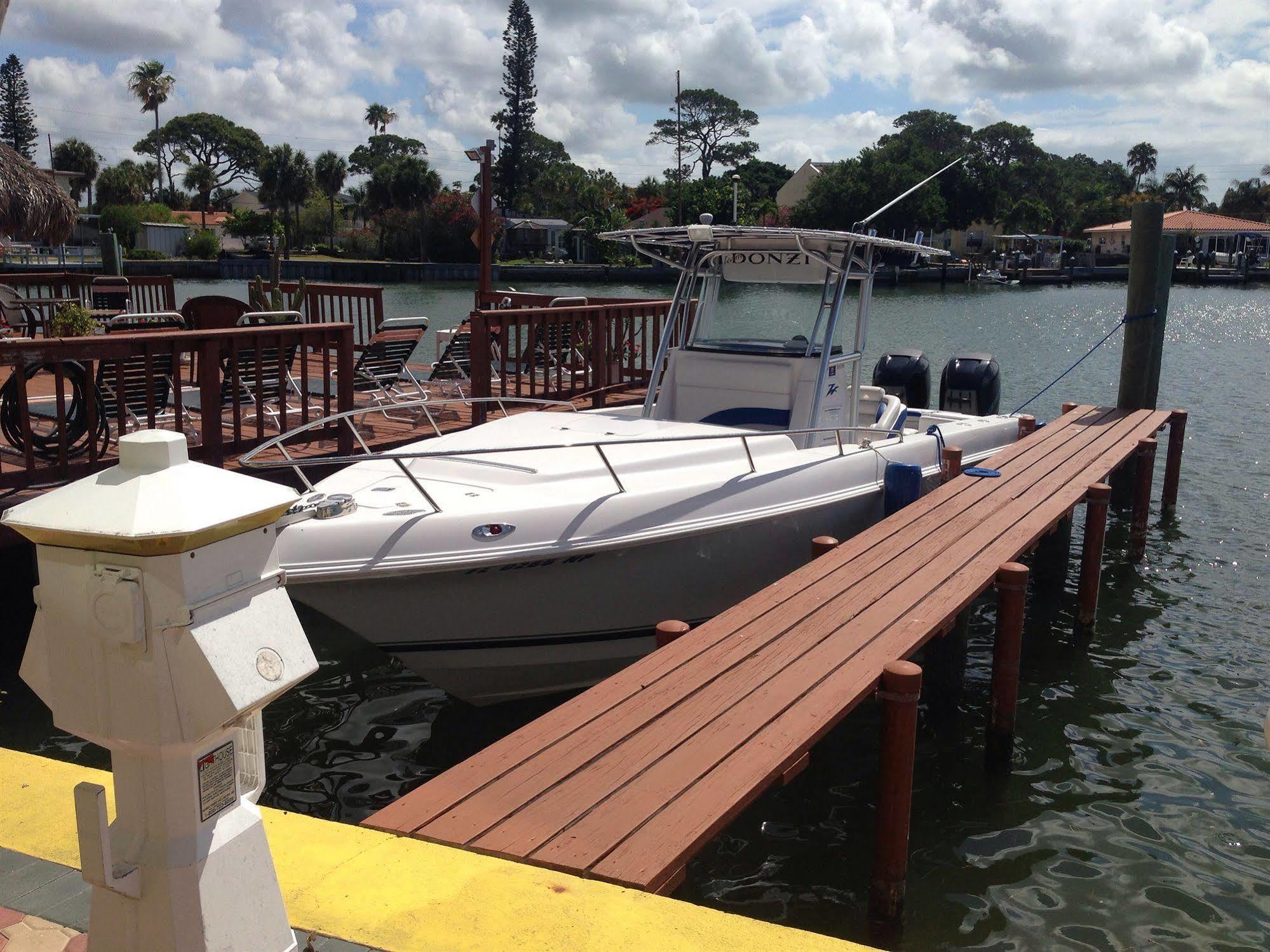 Bayview Plaza Waterfront Resort St. Pete Beach Eksteriør bilde